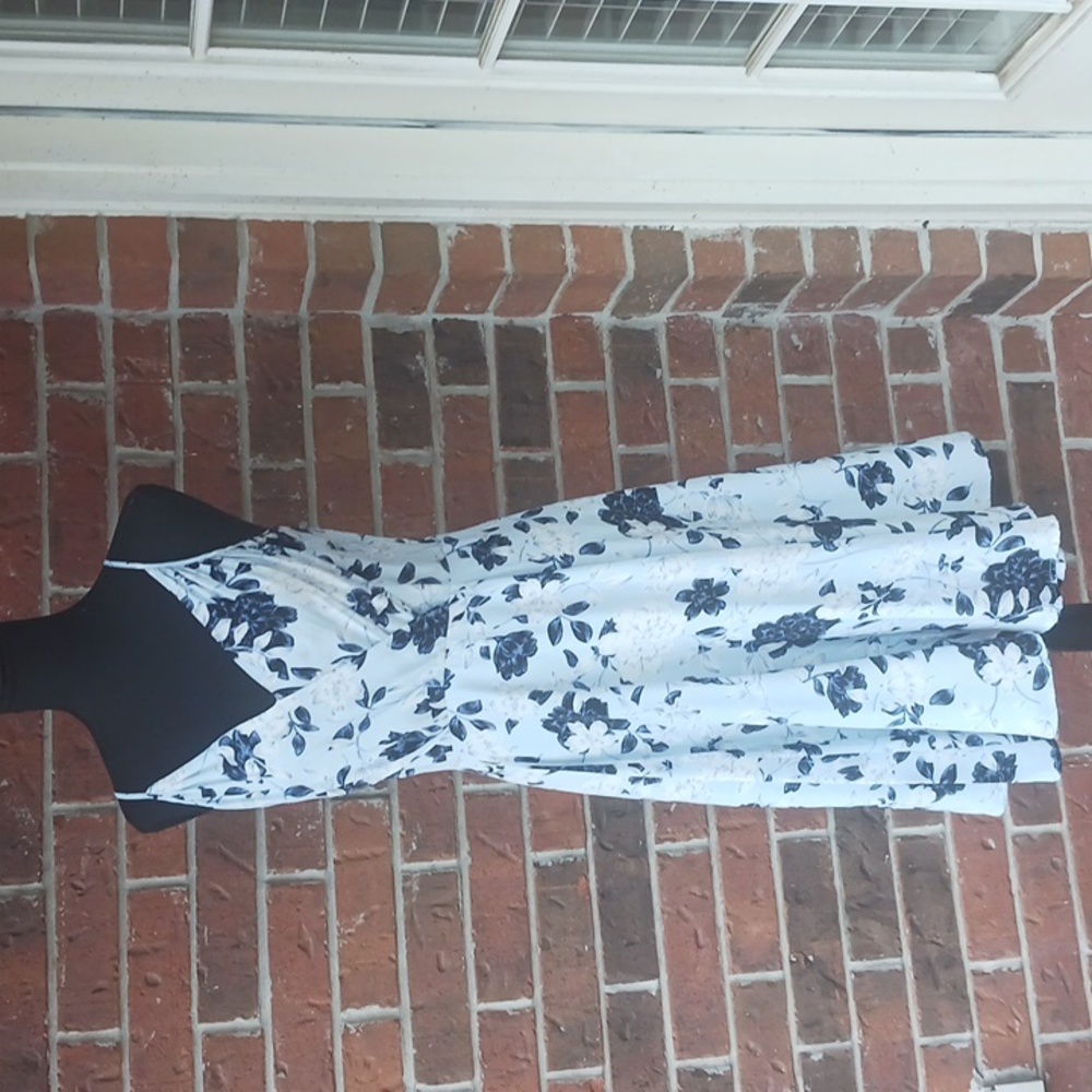 Yumi Kim Blue Flared Spaghetti Strap Dress.